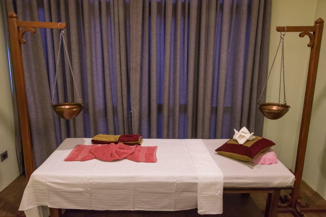 Retro Hotel And Spa Kathmandu Ngoại thất bức ảnh